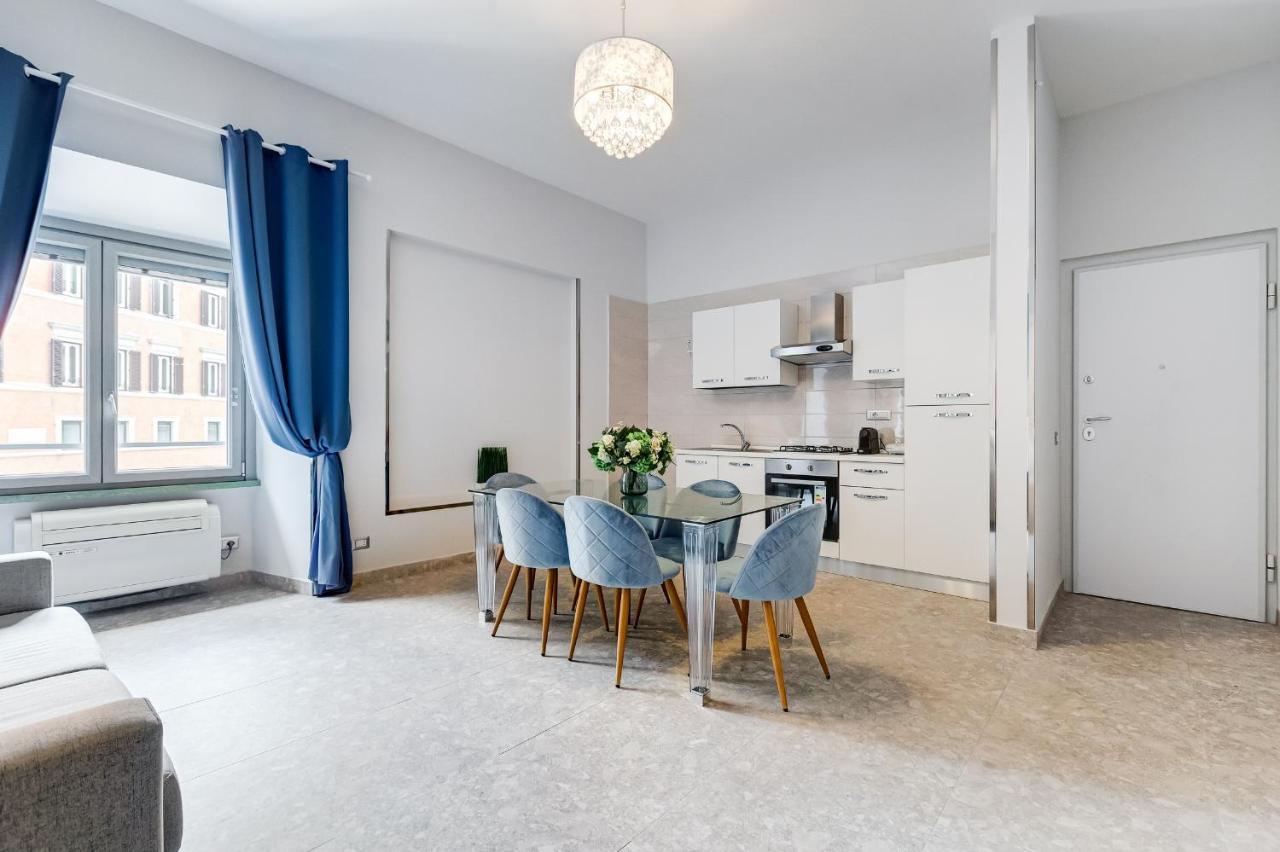 Apartment Trevi Fountain - New! - Your Italian Holidays Rom